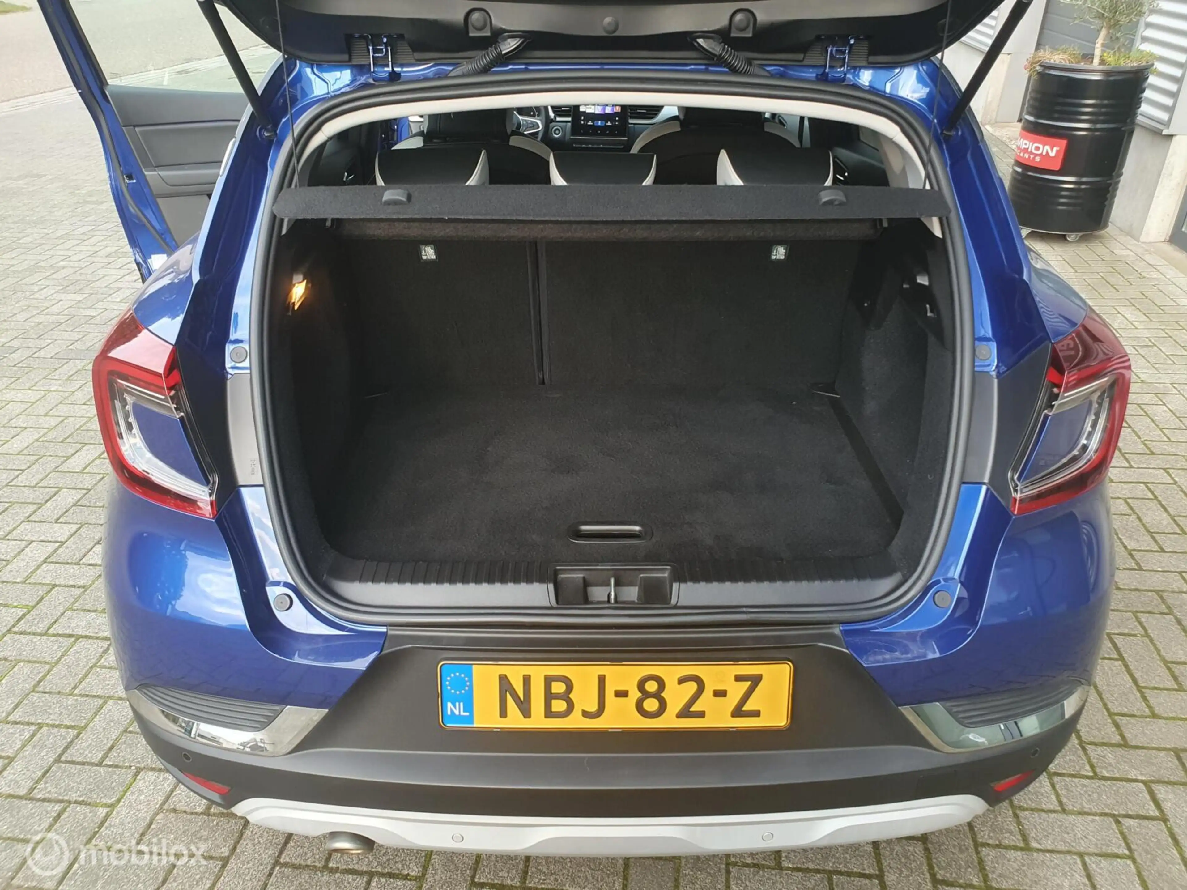 Renault Captur 1.0 TCe 90 Intens — photo 22