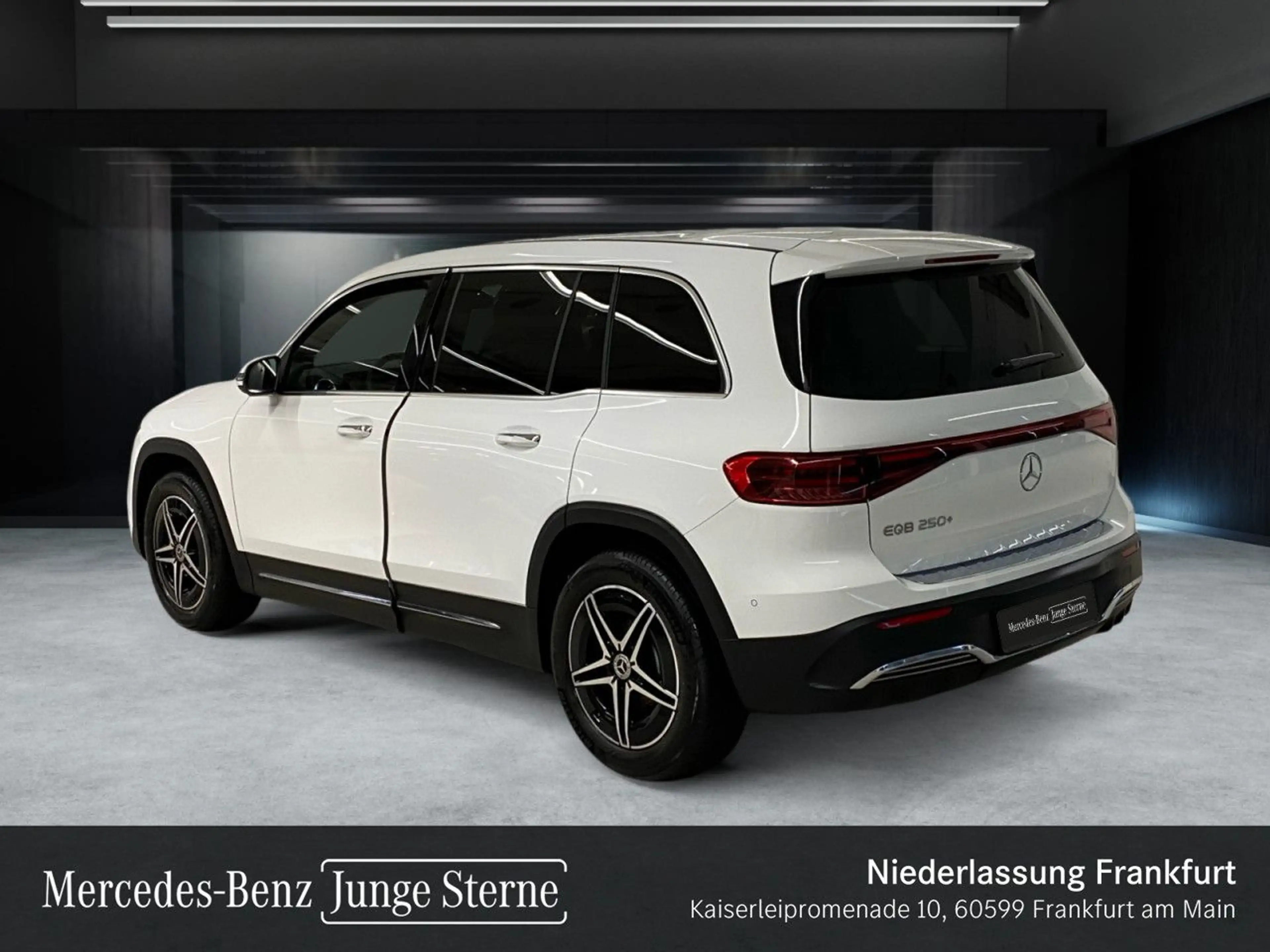 Mercedes-Benz EQB 250 AMG+PLUS-PAKET+KAMERA+MEMORY+KEYLESS+SPUR — photo 9