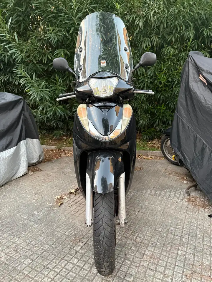 Honda SH 300