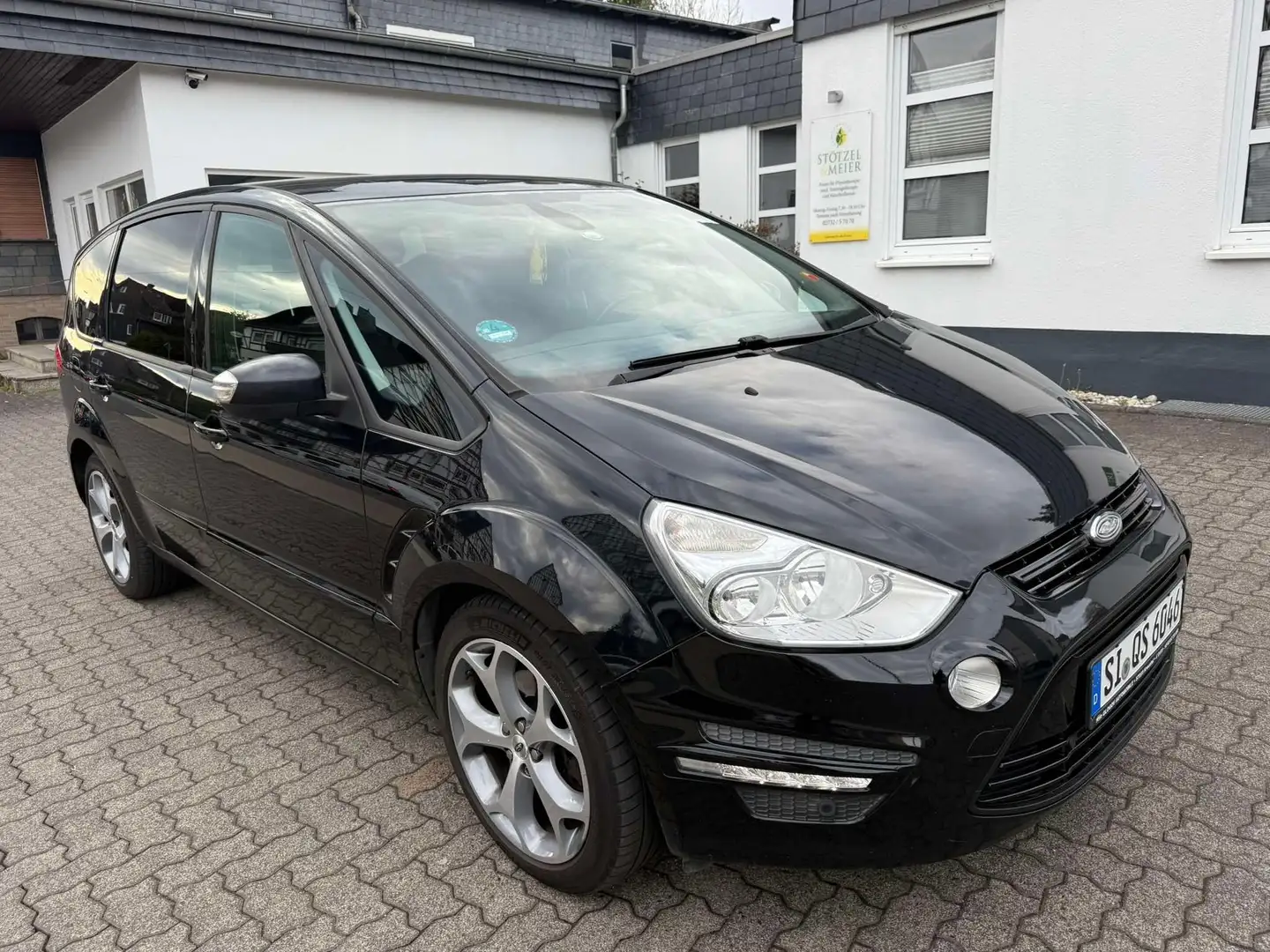 Ford S-Max 2.0 TDCI Trend*EURO 5*TÜV NEU*PRIVAT*TOP ZUS Schwarz - 2