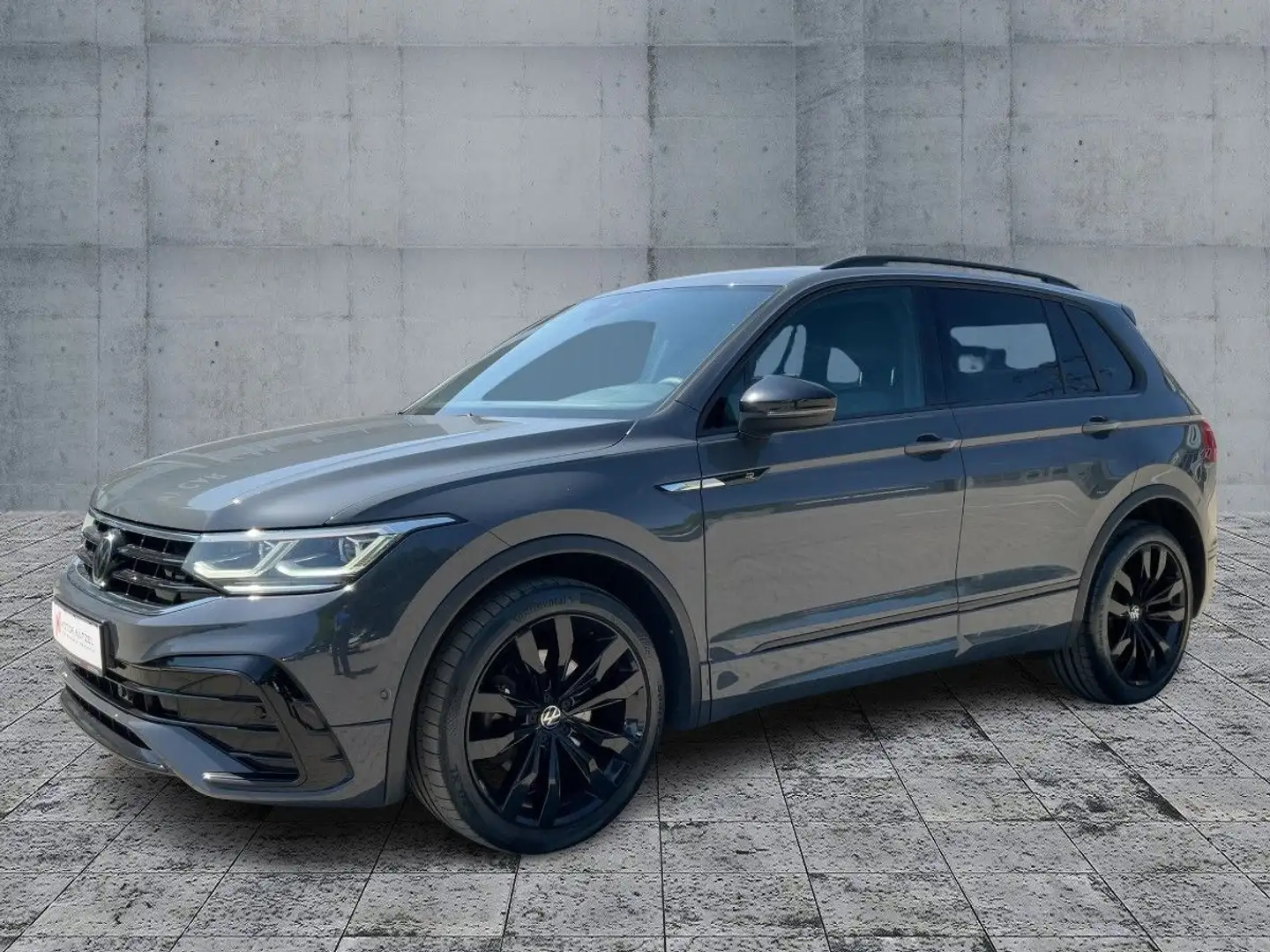 Volkswagen Tiguan 2.0TDI 4M DSG R-LINE IQ.LIGHT+NAV+AHK+20" Grijs - 2