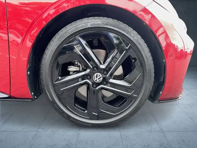 Volkswagen Id.3 view 8