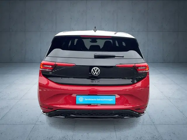 Volkswagen Id.3 view 5