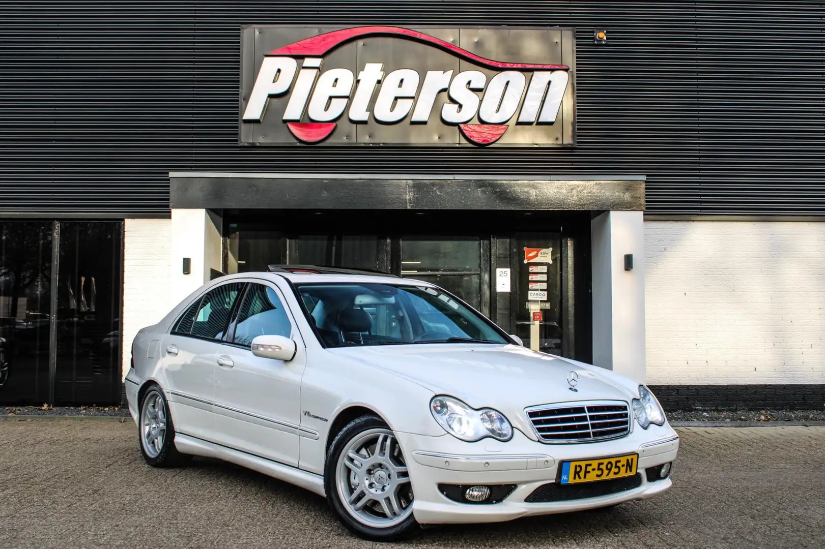 Mercedes-Benz C-klasse AMG 32 420pk PANO MEMORY YOUNGTIMER Alb - 1