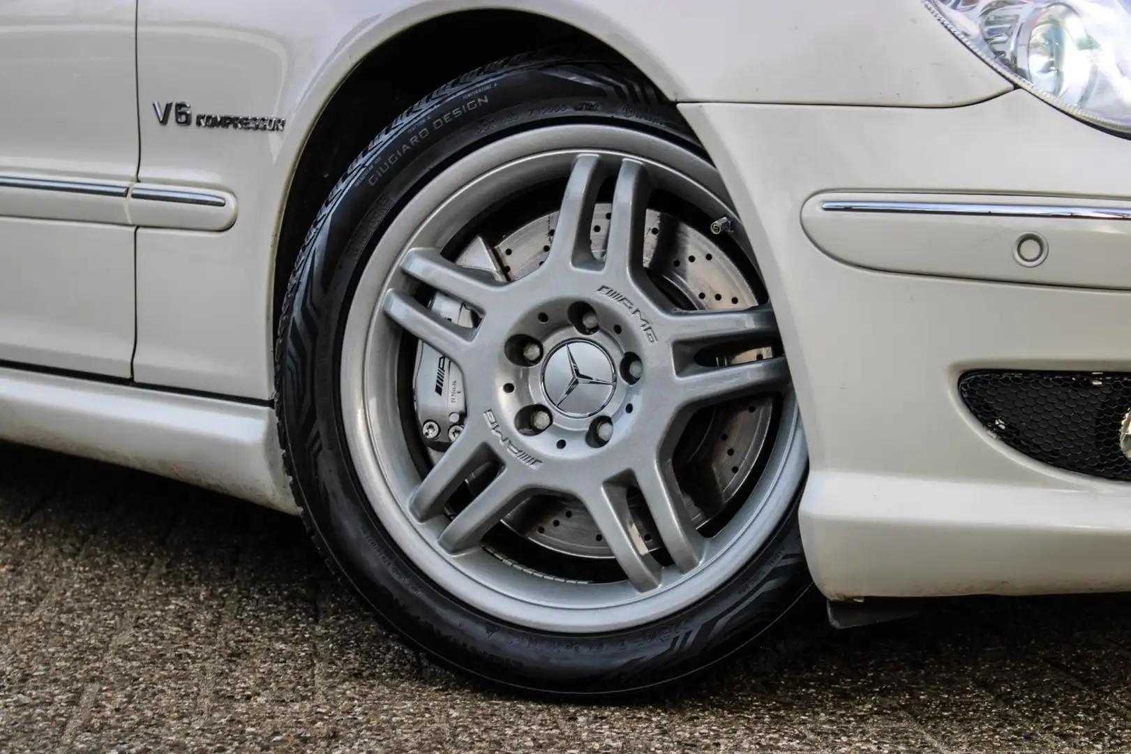 Mercedes-Benz C-klasse AMG 32 420pk PANO MEMORY YOUNGTIMER Alb - 2