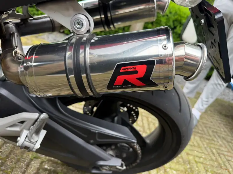 Ducati Monster 937 - foto 8