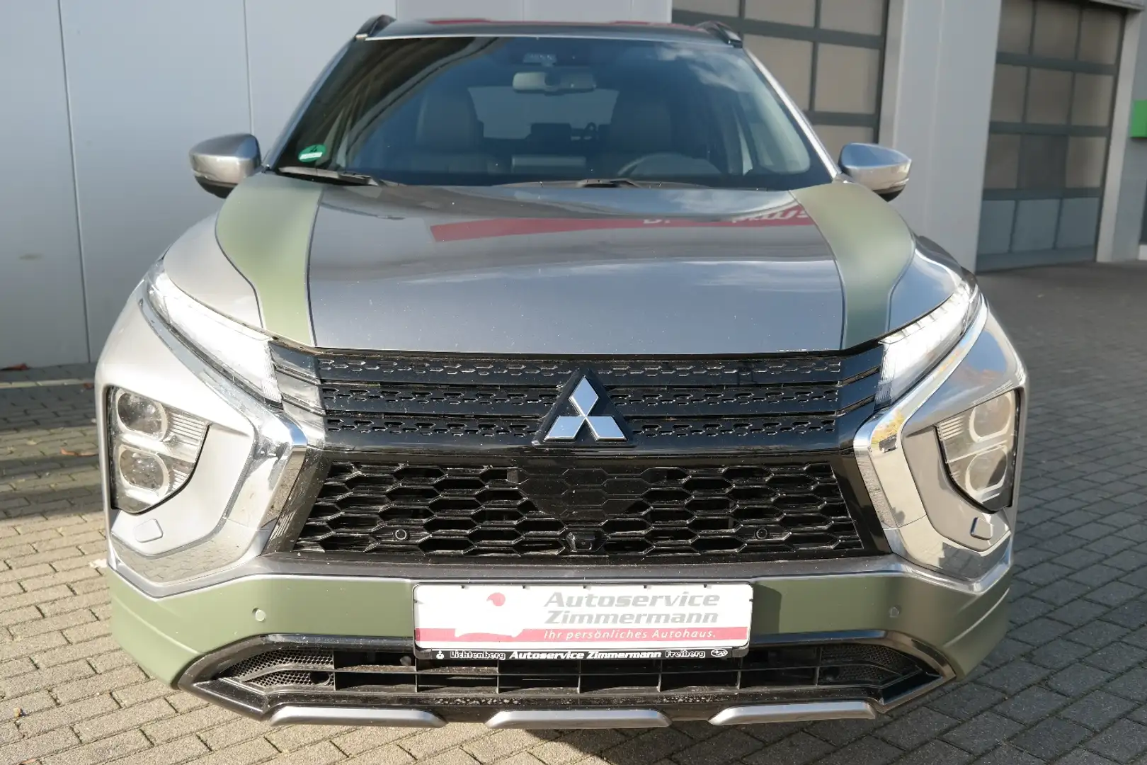 Mitsubishi Eclipse Cross PHEV PLUS mit Select Protect-Paket Grau - 2