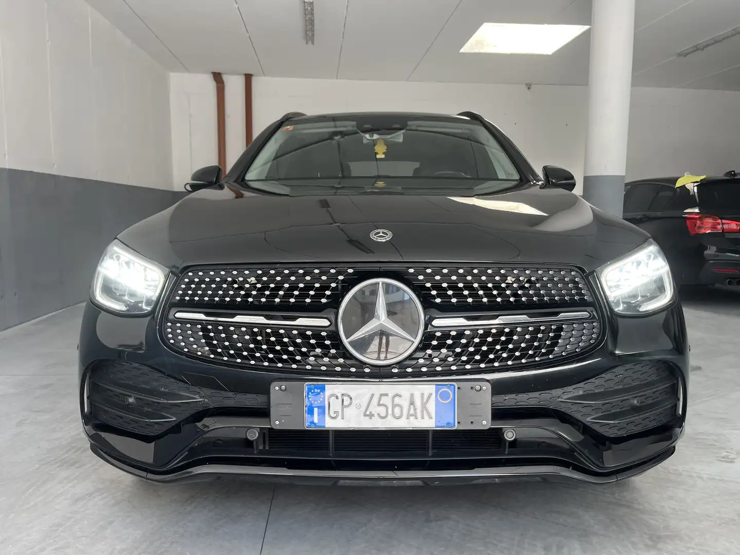 Mercedes-Benz GLC 300 d Premium 4matic auto Negru - 2