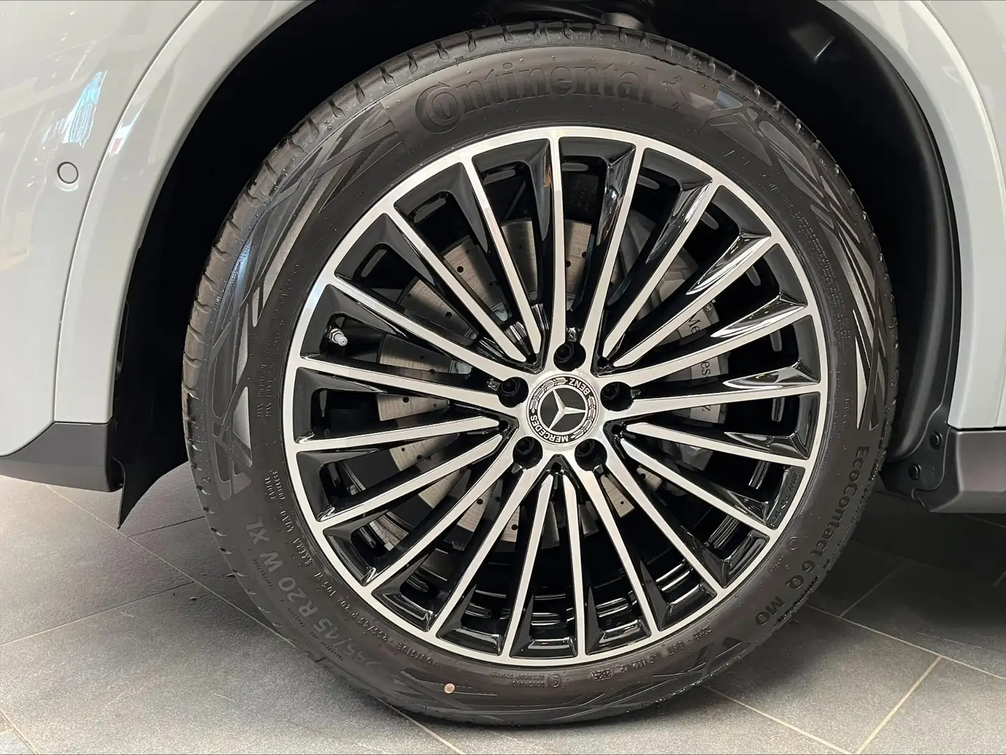 Mercedes-Benz GLC 200 Coupé GLC 4MATIC Star Edition Grijs - 2