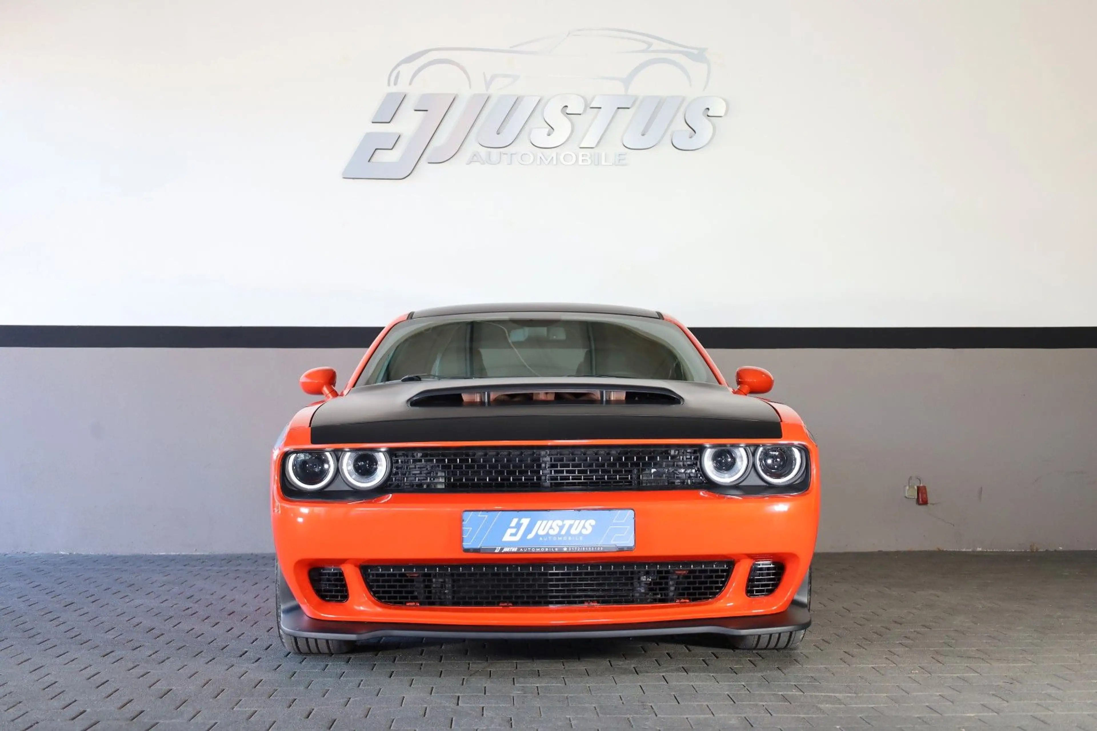 Dodge Challenger 5.7 TA Plus/PerfPages/Alpine/SHZ/R20 — photo 2