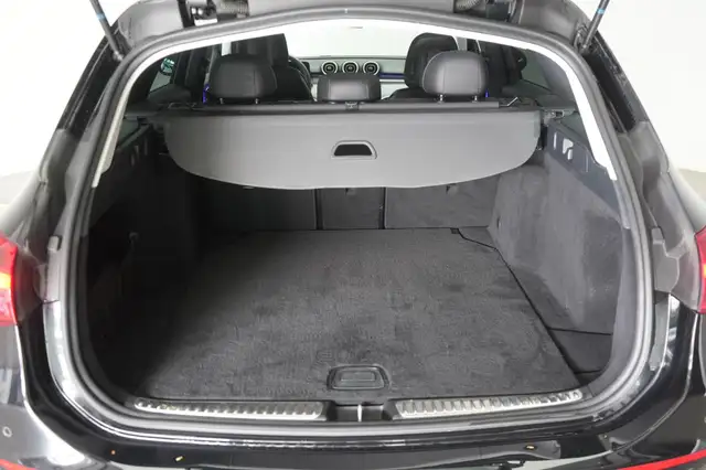 Mercedes-Benz C-Class view 7