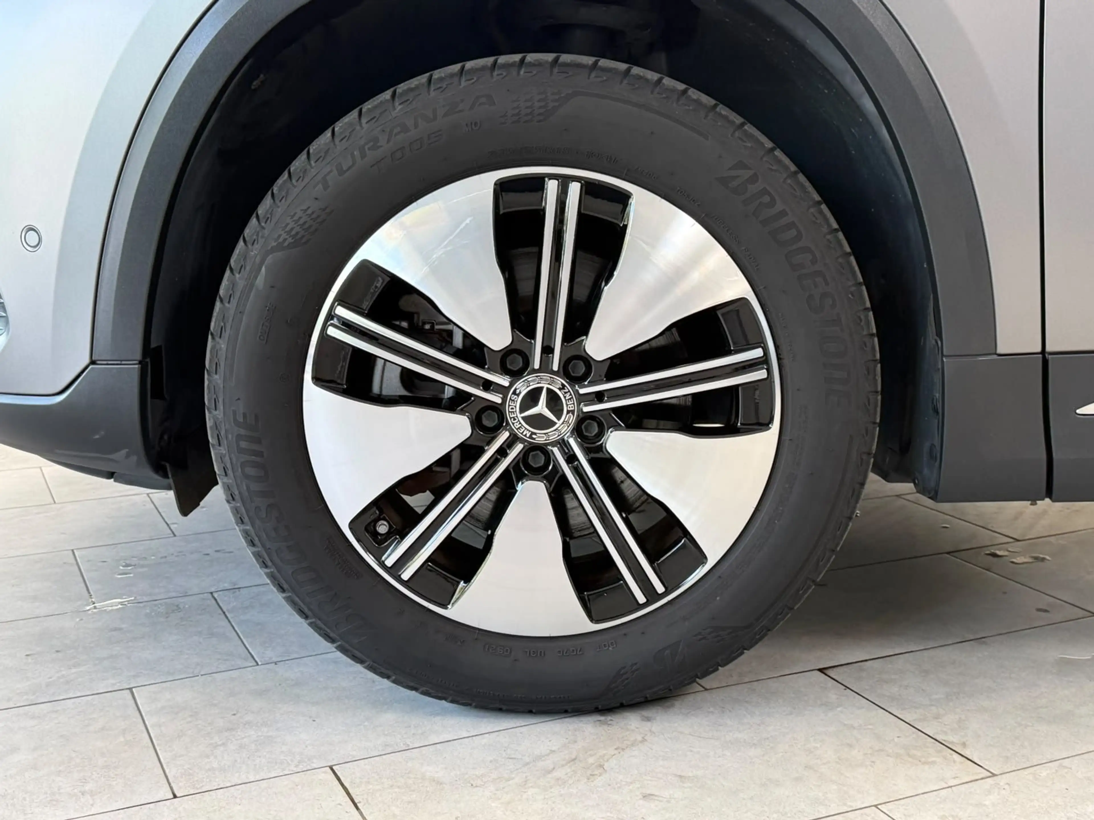 Mercedes-Benz EQA 350 4M ELECTRIC ART PANO+BURM+HUD+DISTR+AHK — photo 10
