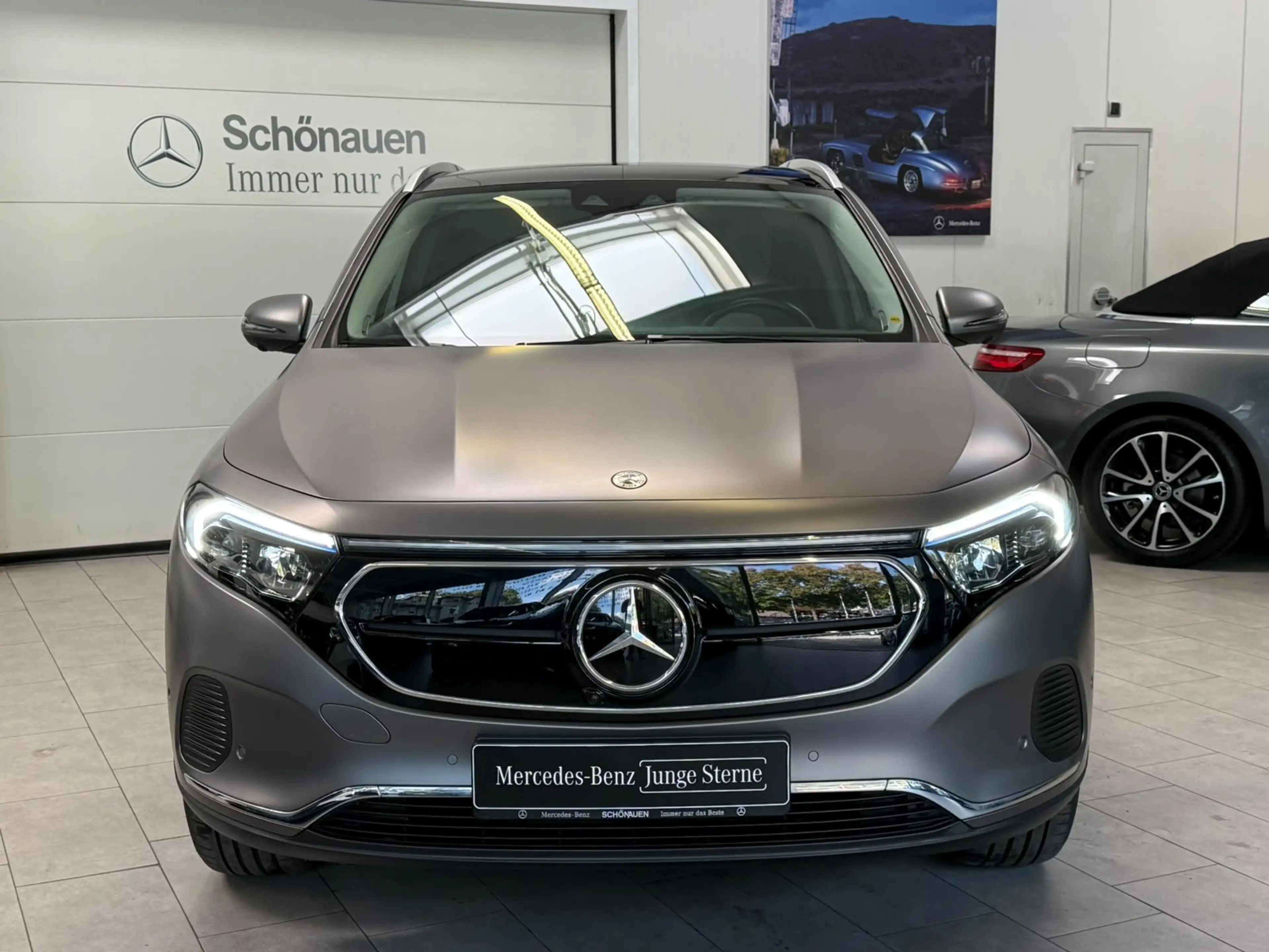Mercedes-Benz EQA 350 4M ELECTRIC ART PANO+BURM+HUD+DISTR+AHK — photo 2
