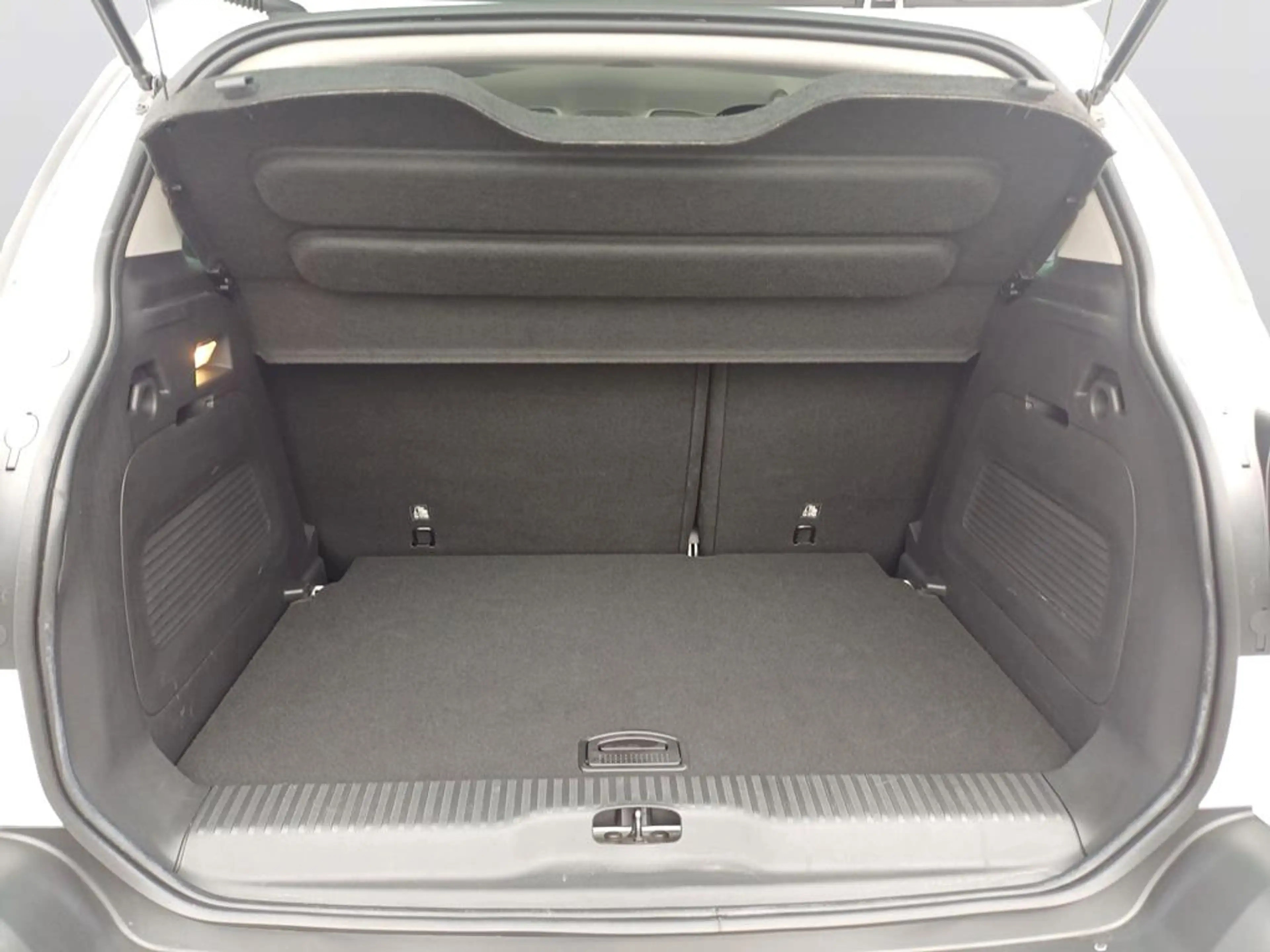 Citroen C3 Aircross PureTech 110 S&S Shine — photo 7