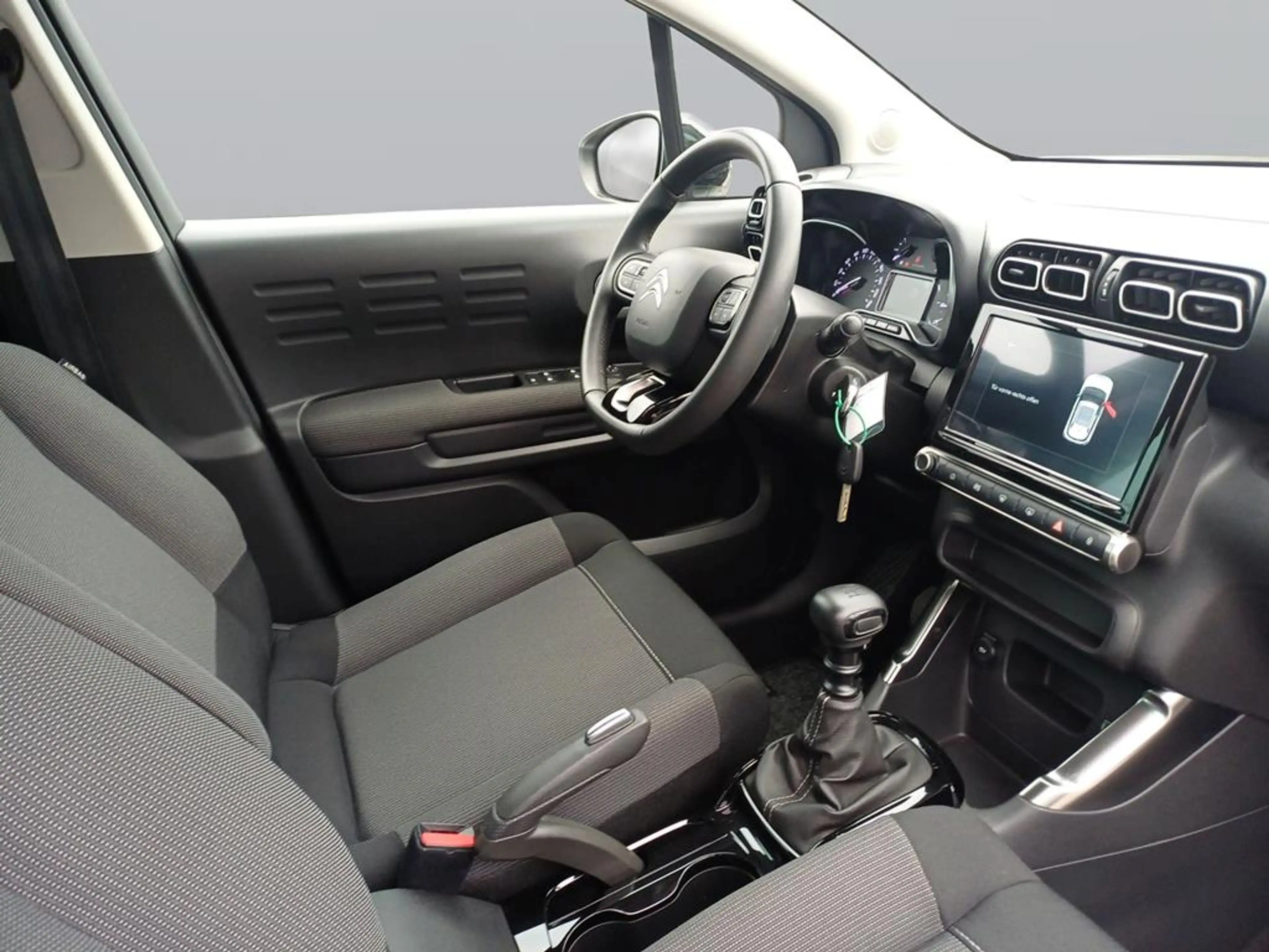 Citroen C3 Aircross PureTech 110 S&S Shine — photo 11
