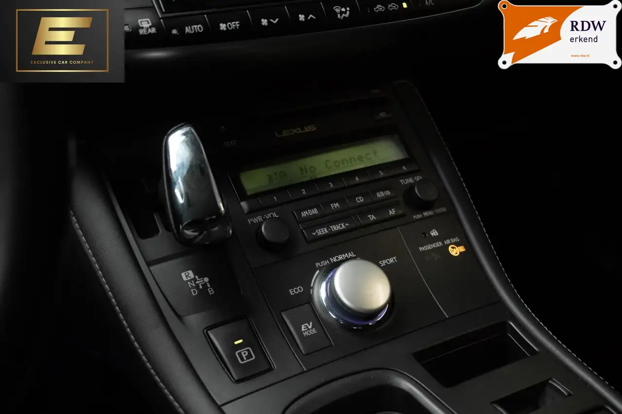 LEXUS CT 200H - 136ch - BUSINESS LINE