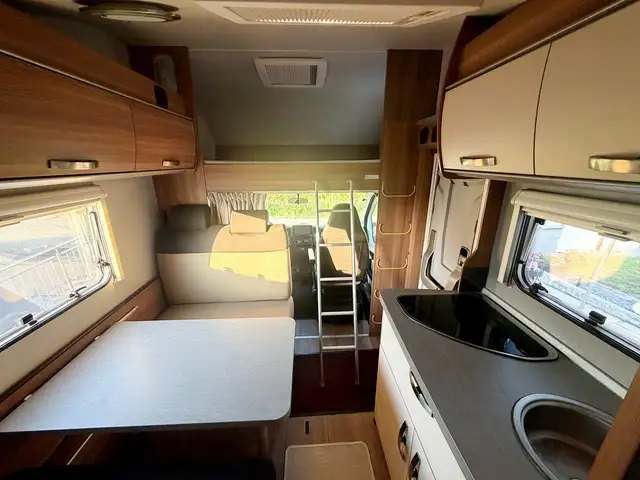 Weinsberg CaraHome 700 DG | 4.0t | 300Ah | Klima | Solar Ansicht 24