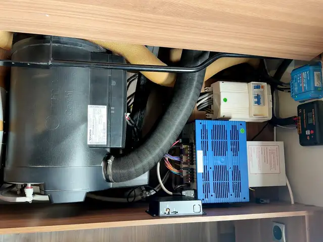 Weinsberg CaraHome 700 DG | 4.0t | 300Ah | Klima | Solar Ansicht 40