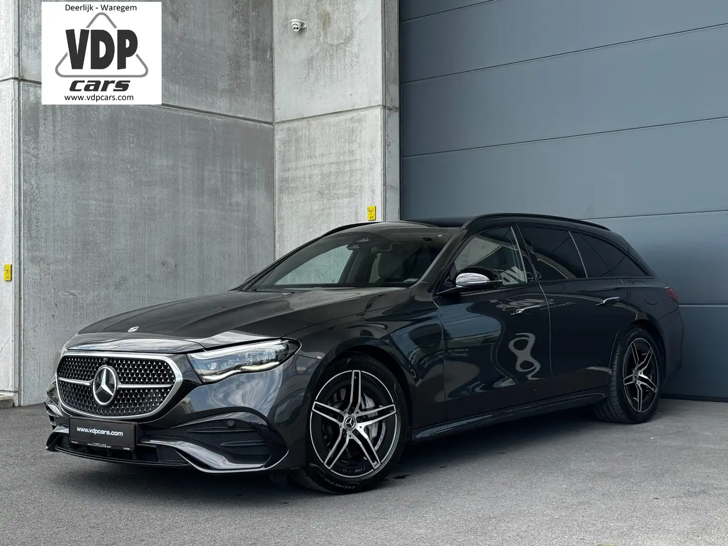 Mercedes-Benz E 300 de AMG 4M SUPERSCREEN MEMORY MULTIBEAM PANO HUD Grijs - 1
