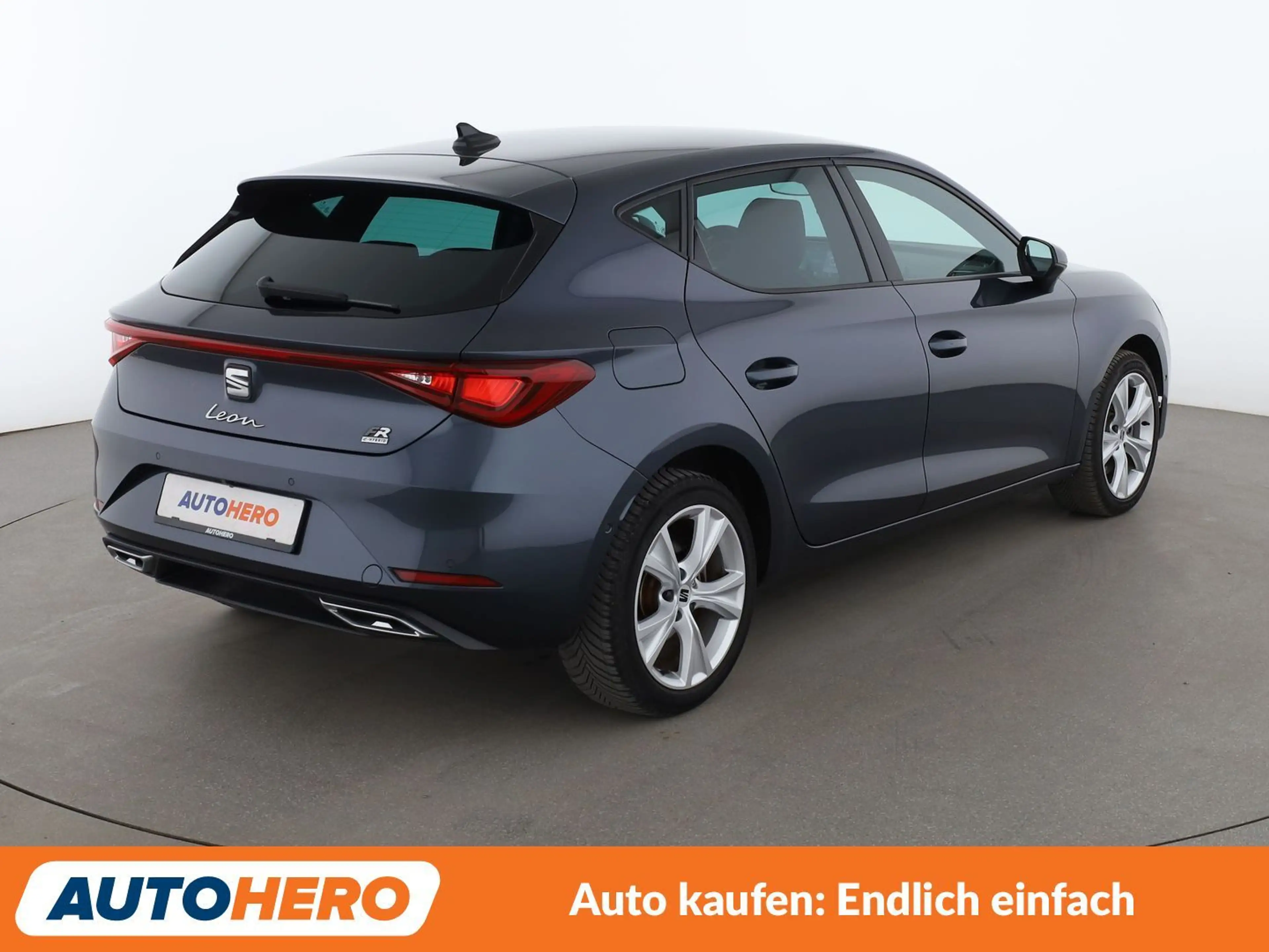 SEAT Leon e-Hybrid 1.4 TSI e-HYBRID FR Aut.*NAVI*LED*ACC*SHZ*PDC* — photo 6