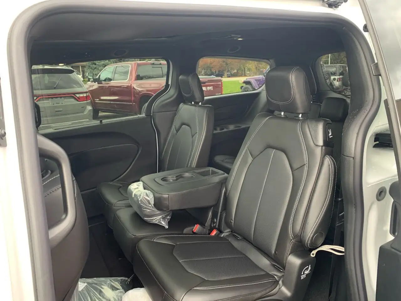Chrysler Pacifica снимка Chrysler Pacifica