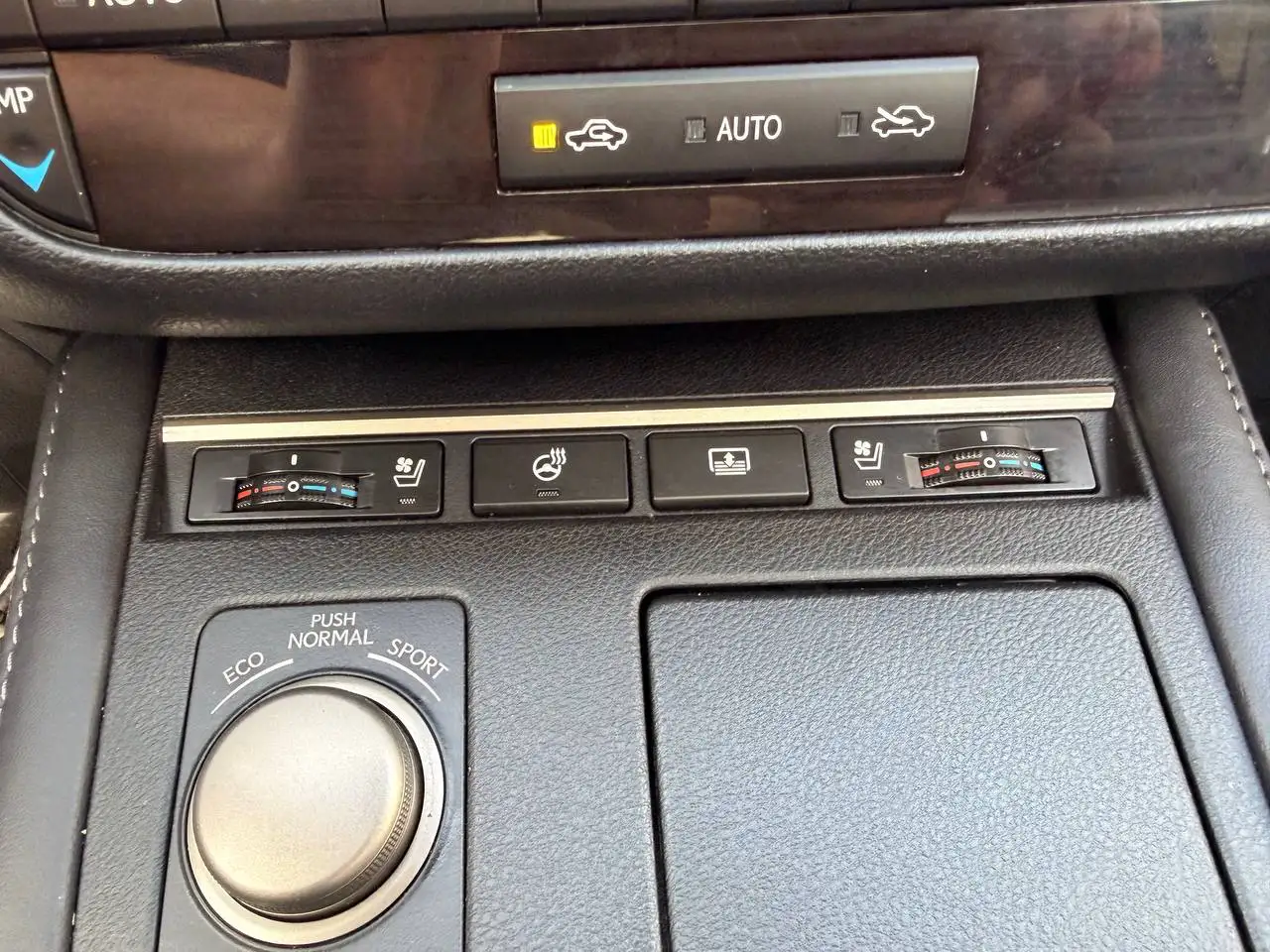 Lexus ES fotografie Lexus ES