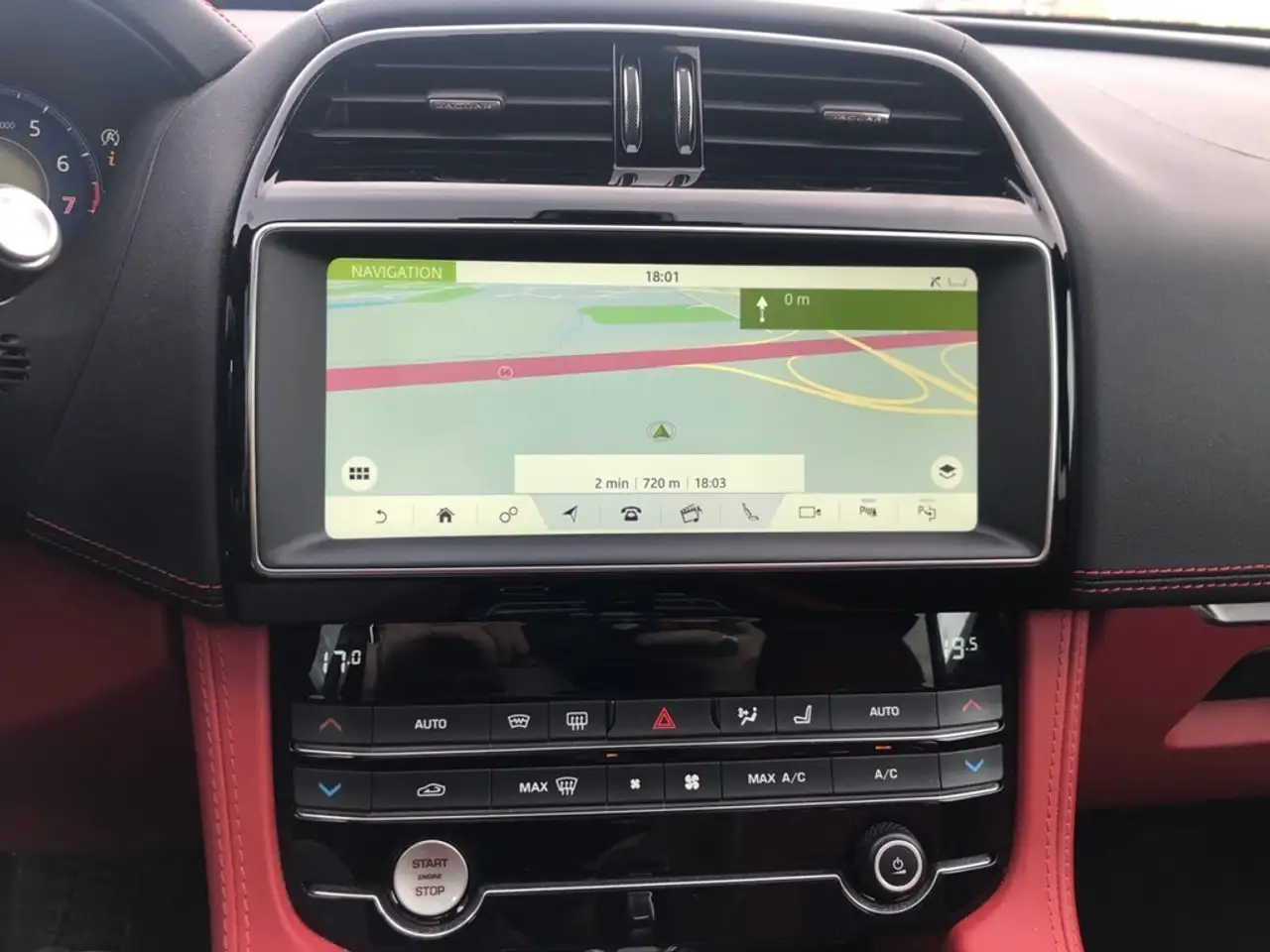 Jaguar F-Pace снимка Jaguar F-Pace