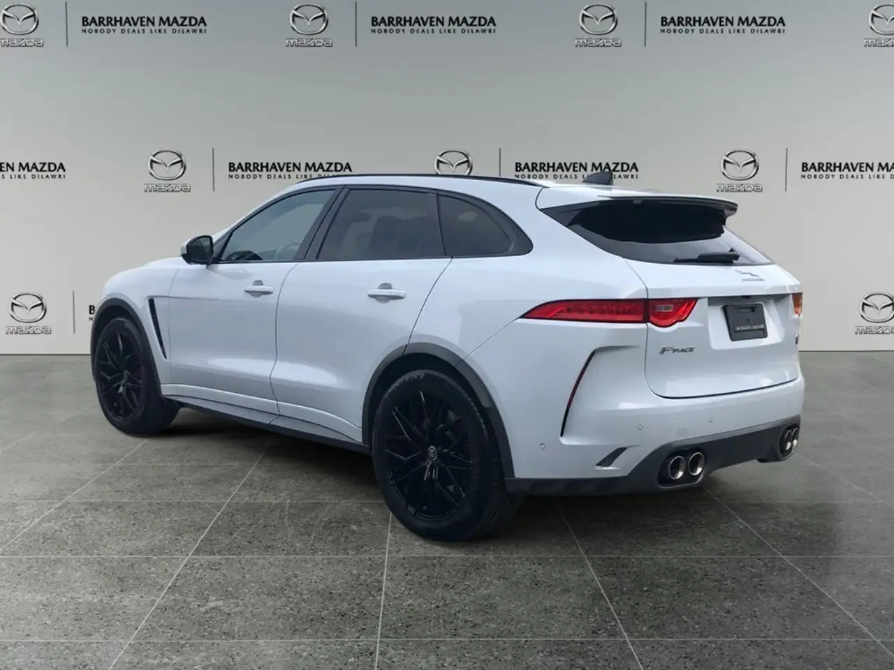 Jaguar F-Pace снимка Jaguar F-Pace