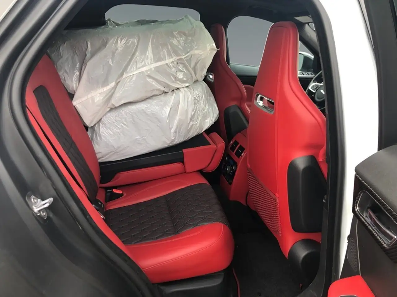 Jaguar F-Pace снимка Jaguar F-Pace