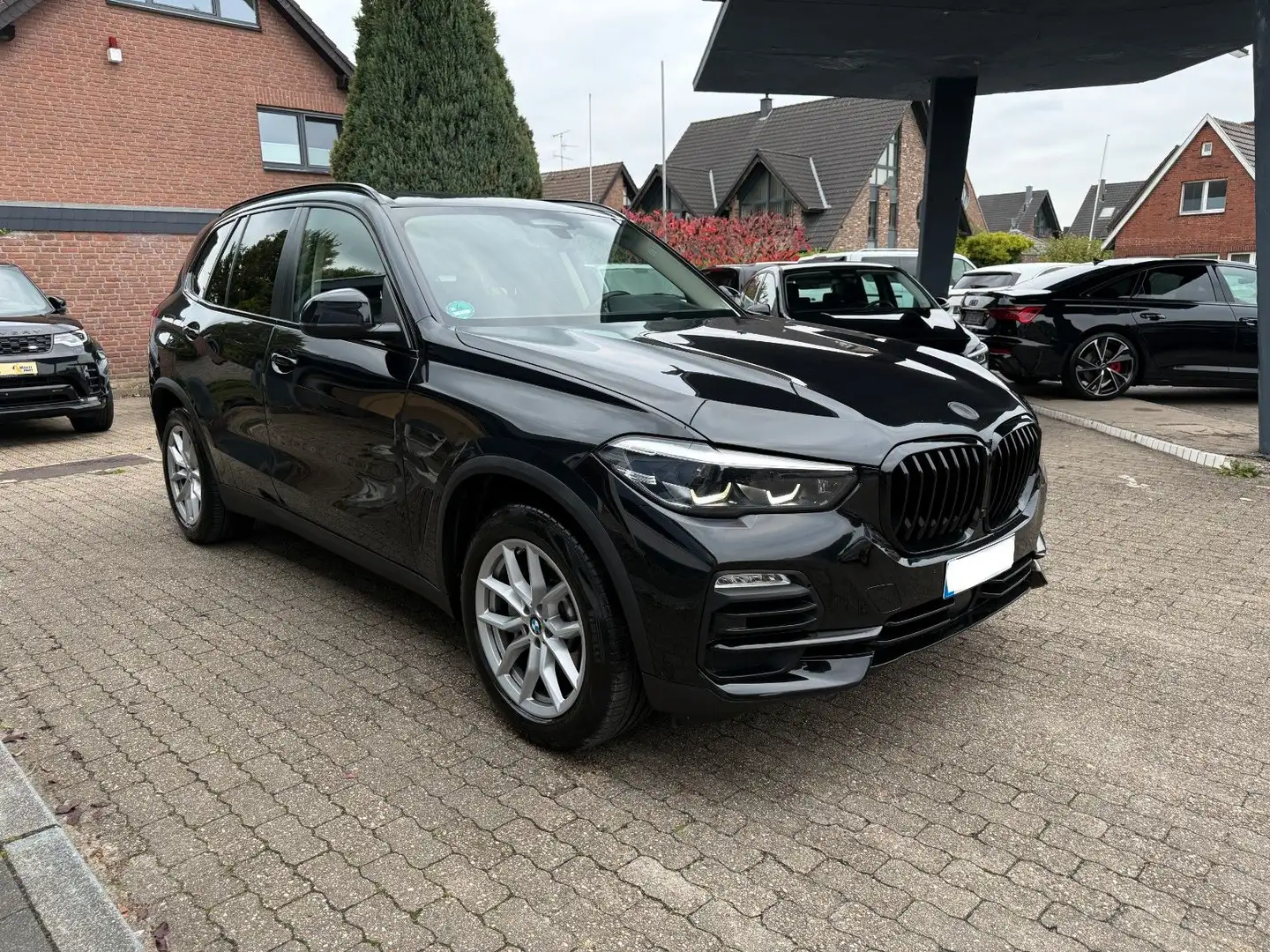 BMW X5 xDrive 30 d Live Tacho Prof. HUD Sportpaket Schwarz - 2