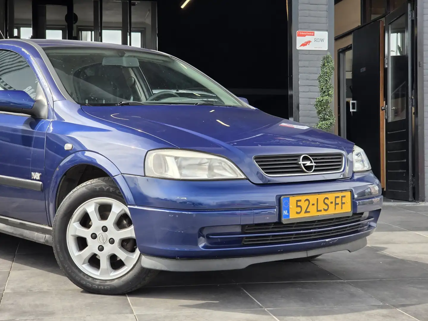 Opel Astra 1.6 Njoy|Airco|Cruise Control|El Pakket|NAP|APK Blauw - 2