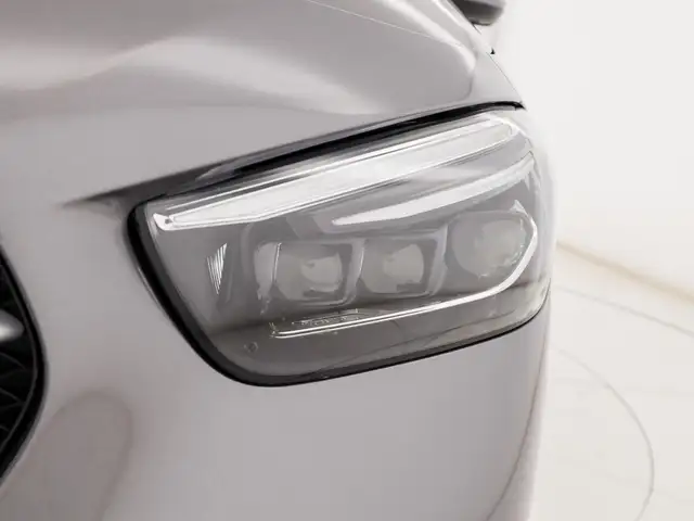 Mercedes-Benz B-Class view 8