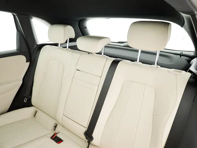 Mercedes-Benz B-Class view 11