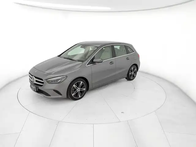 Mercedes-Benz B-Class view 2