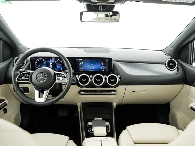Mercedes-Benz B-Class view 9