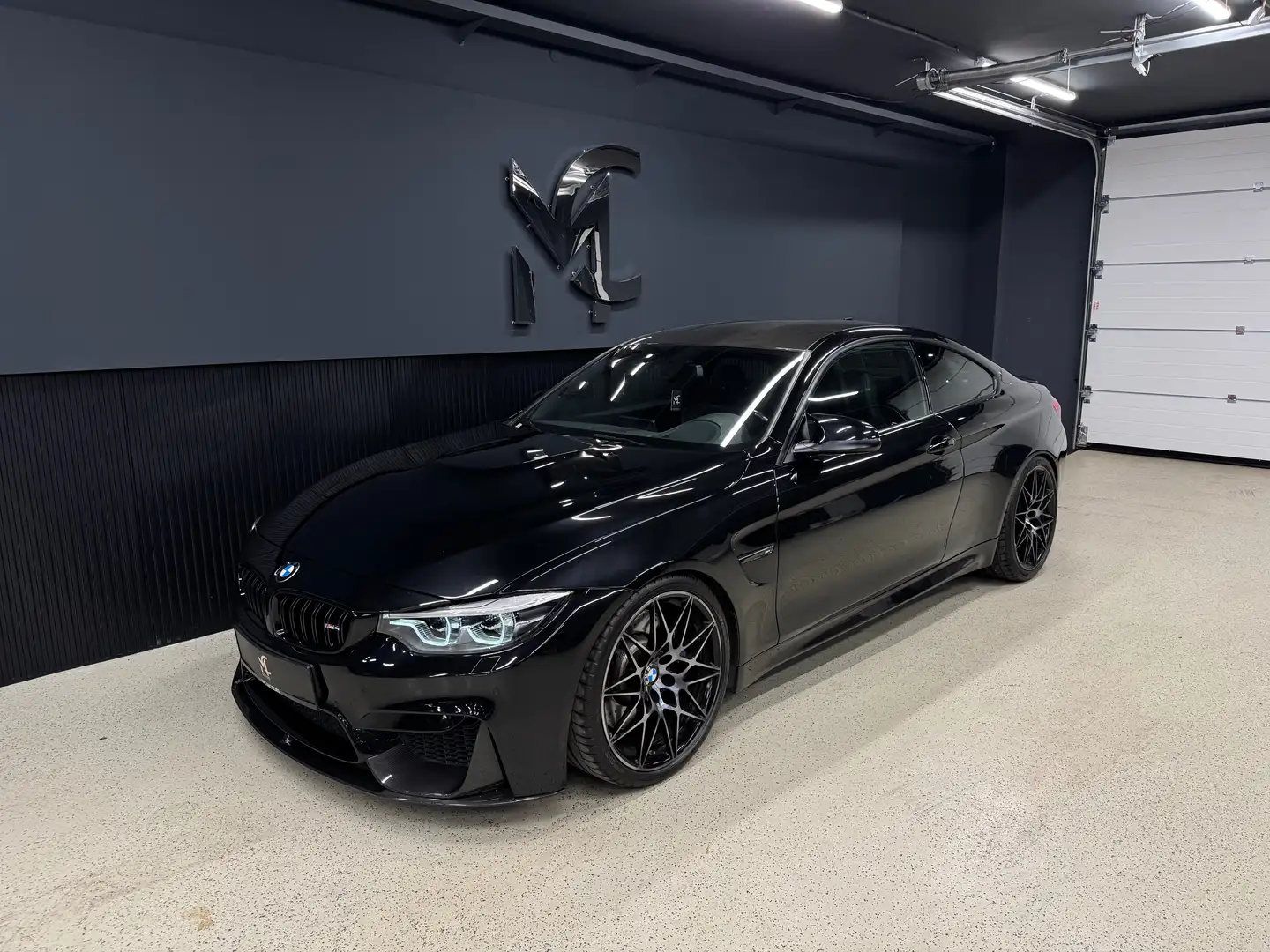 BMW M4 M4`LCI`LED`CARBON`HUD`HK`LEDER`TOTWINKELASS. Schwarz - 1