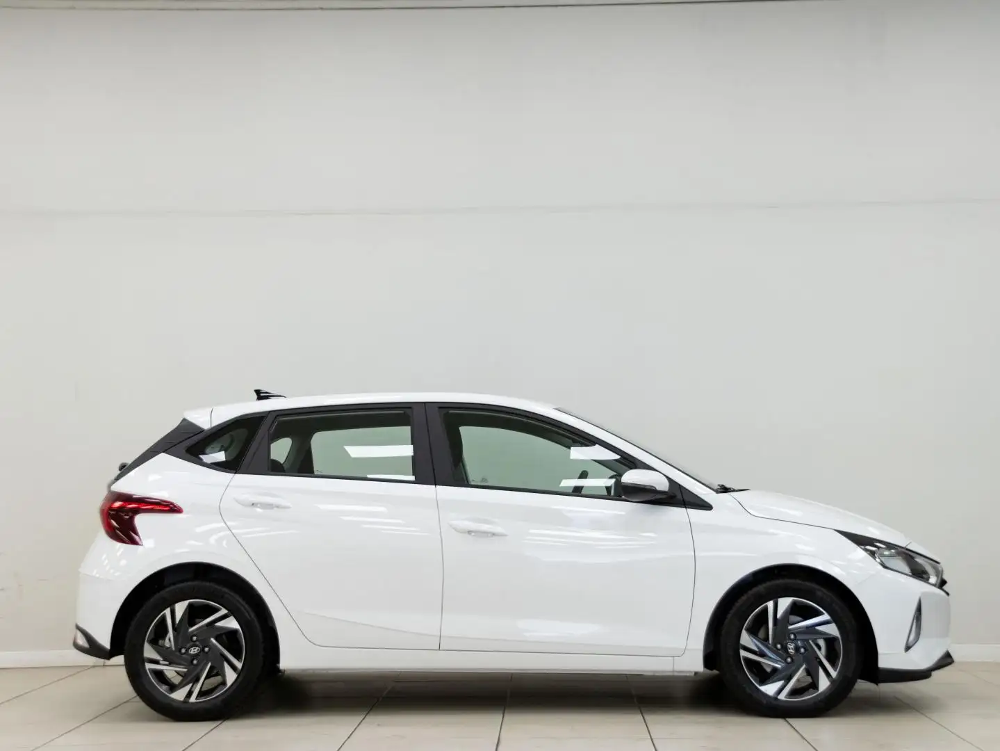 Hyundai i20 1.0 TGDI Klass 100 Blanco - 2