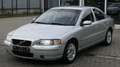 Volvo S60 2.4 Momentum MFL/Tempomat/AHK Silber - thumbnail 1