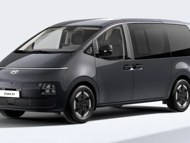 Hyundai STARIA Elektro 84 kWh Trend Premium Pa Bluetooth