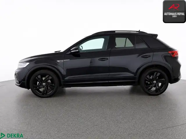 Volkswagen T-Roc view 2