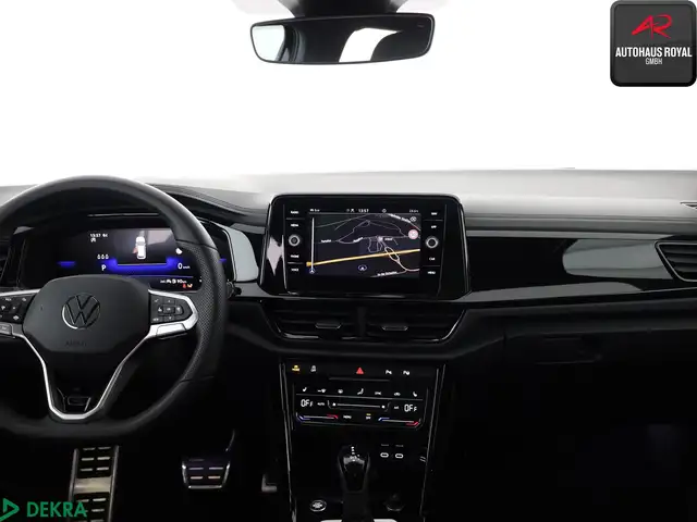 Volkswagen T-Roc view 9