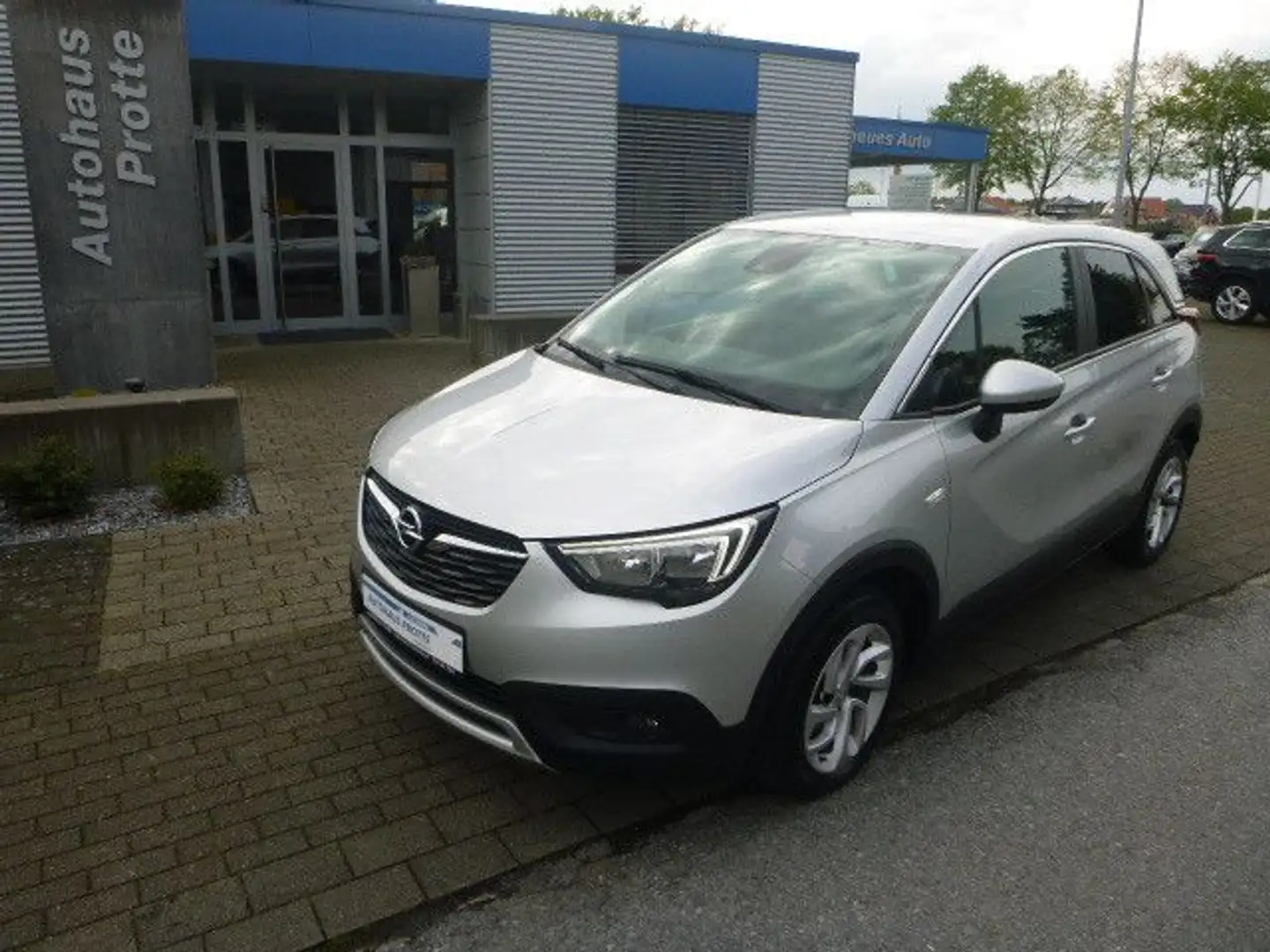 Opel Crossland X 1,2 *Automatik/Navigation/AHK* Argintiu - 1