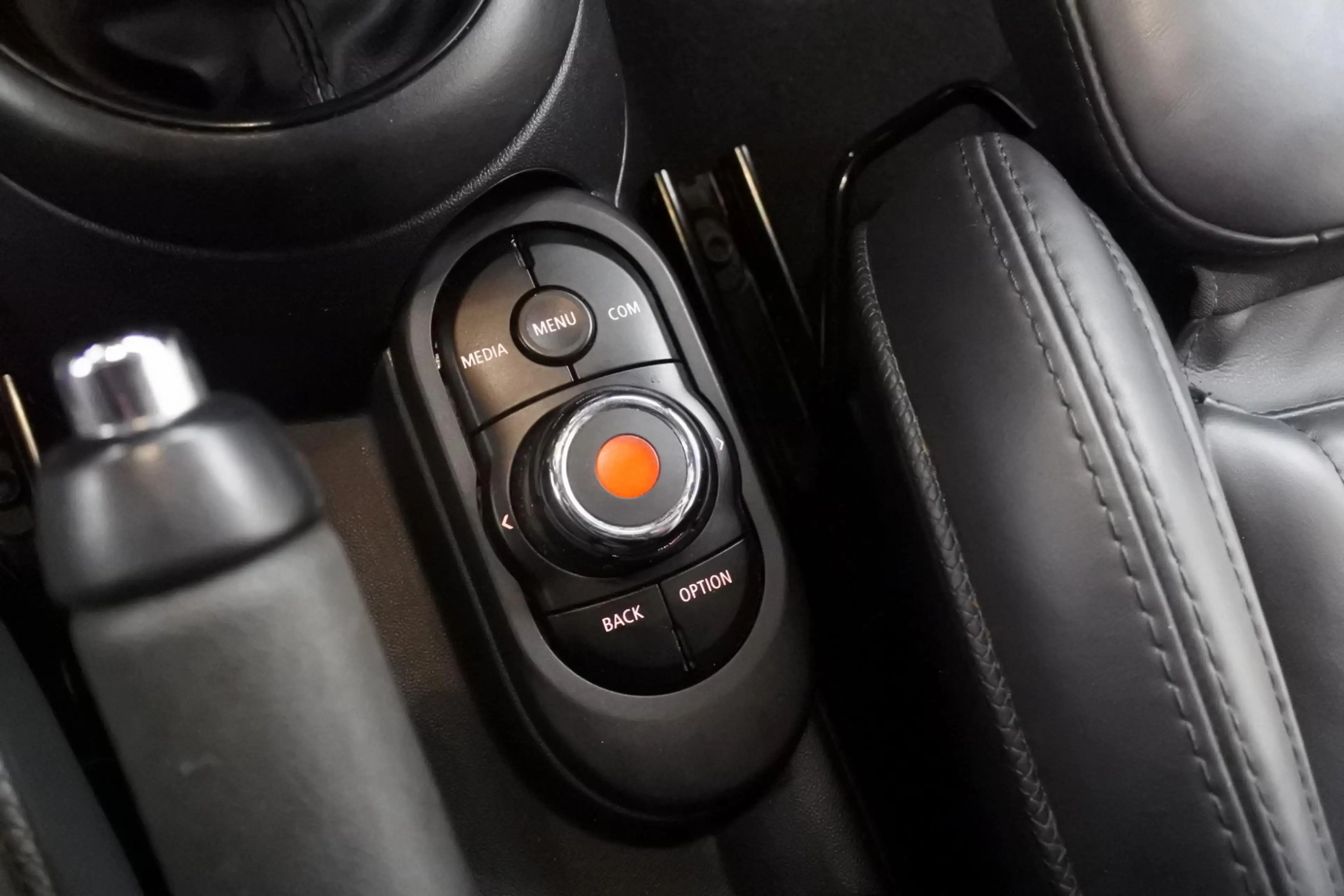 MINI Cooper S 3-Deurs 2.0 Yours Moonwalk Blacked out — photo 31