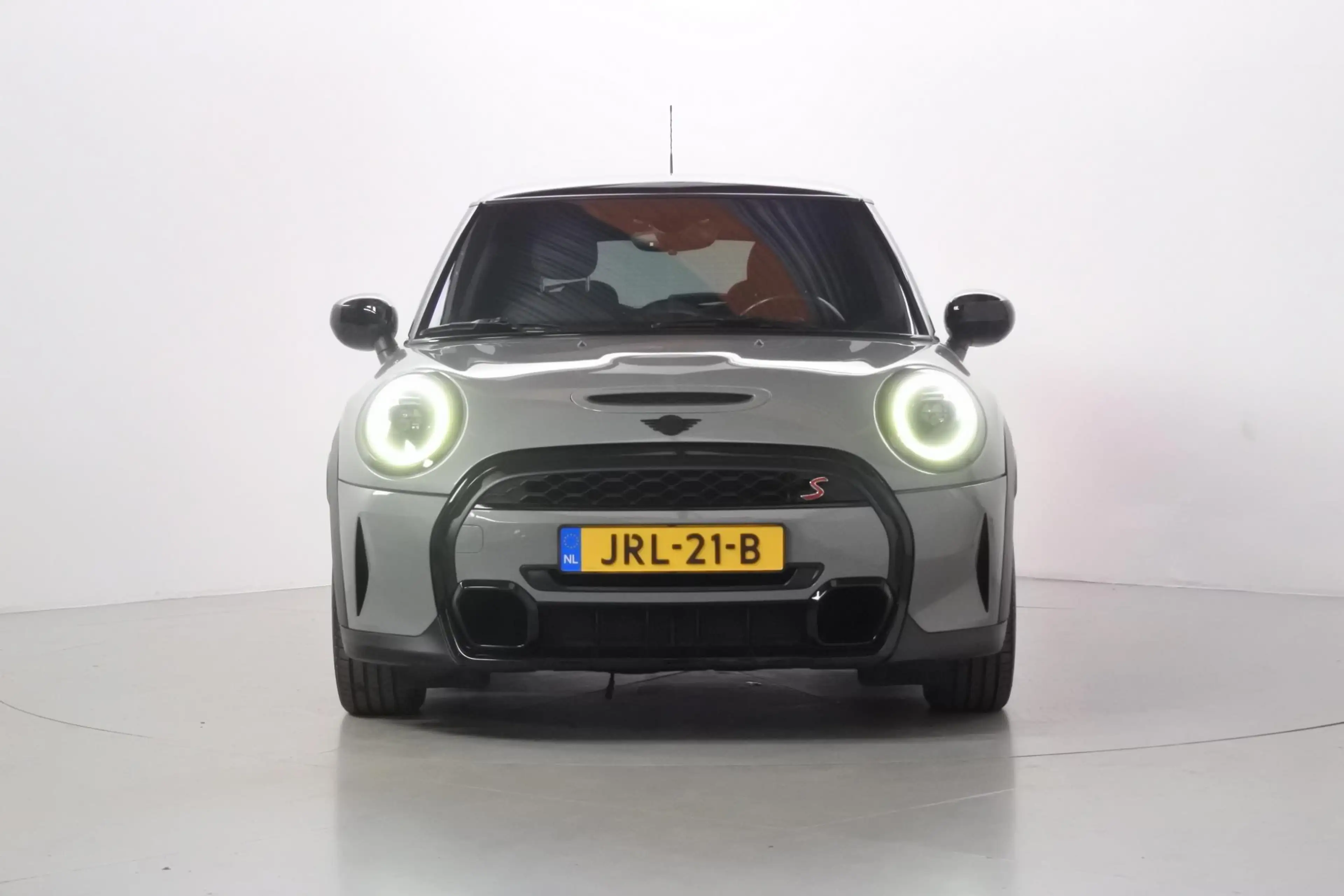 MINI Cooper S 3-Deurs 2.0 Yours Moonwalk Blacked out — photo 41