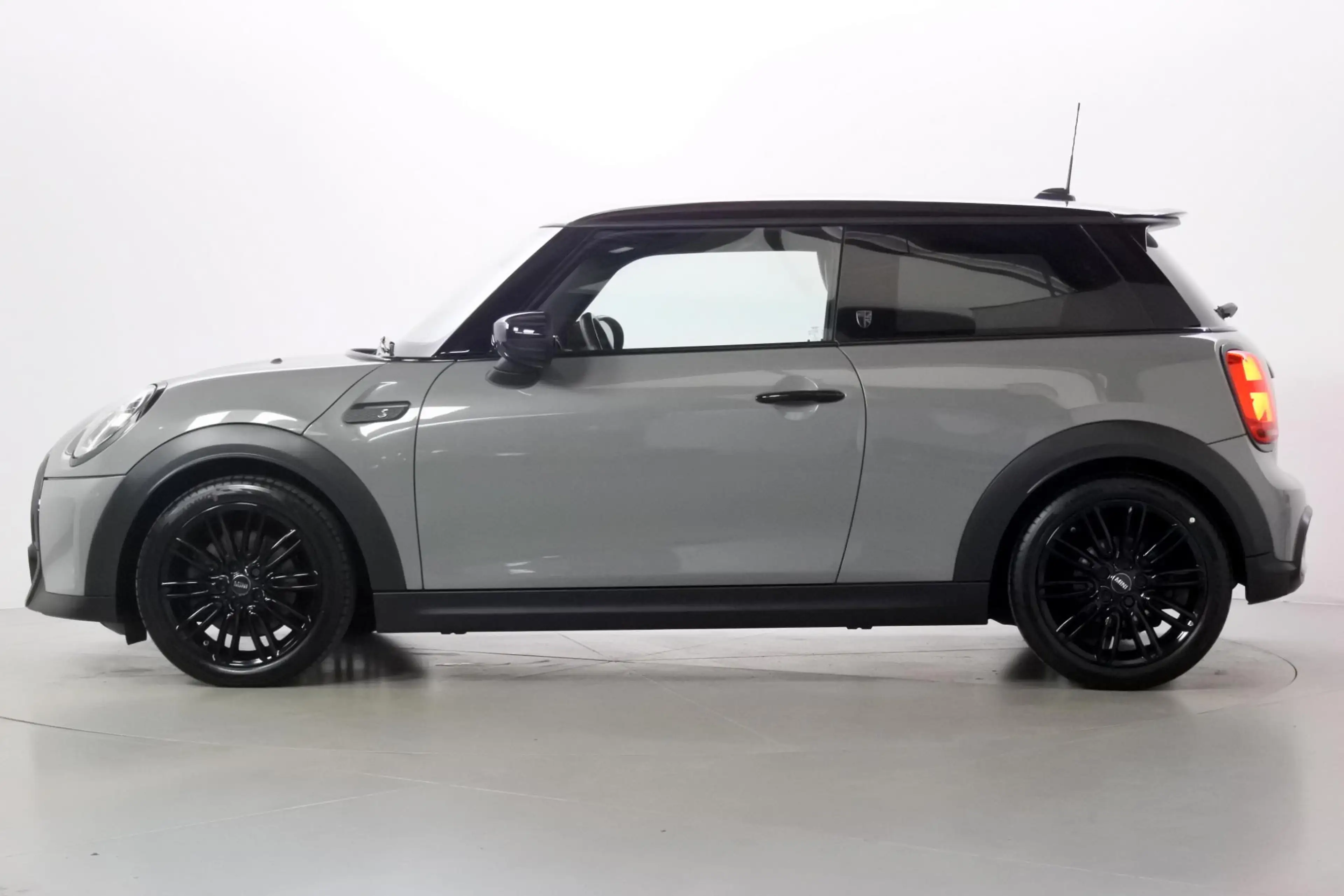 MINI Cooper S 3-Deurs 2.0 Yours Moonwalk Blacked out — photo 7