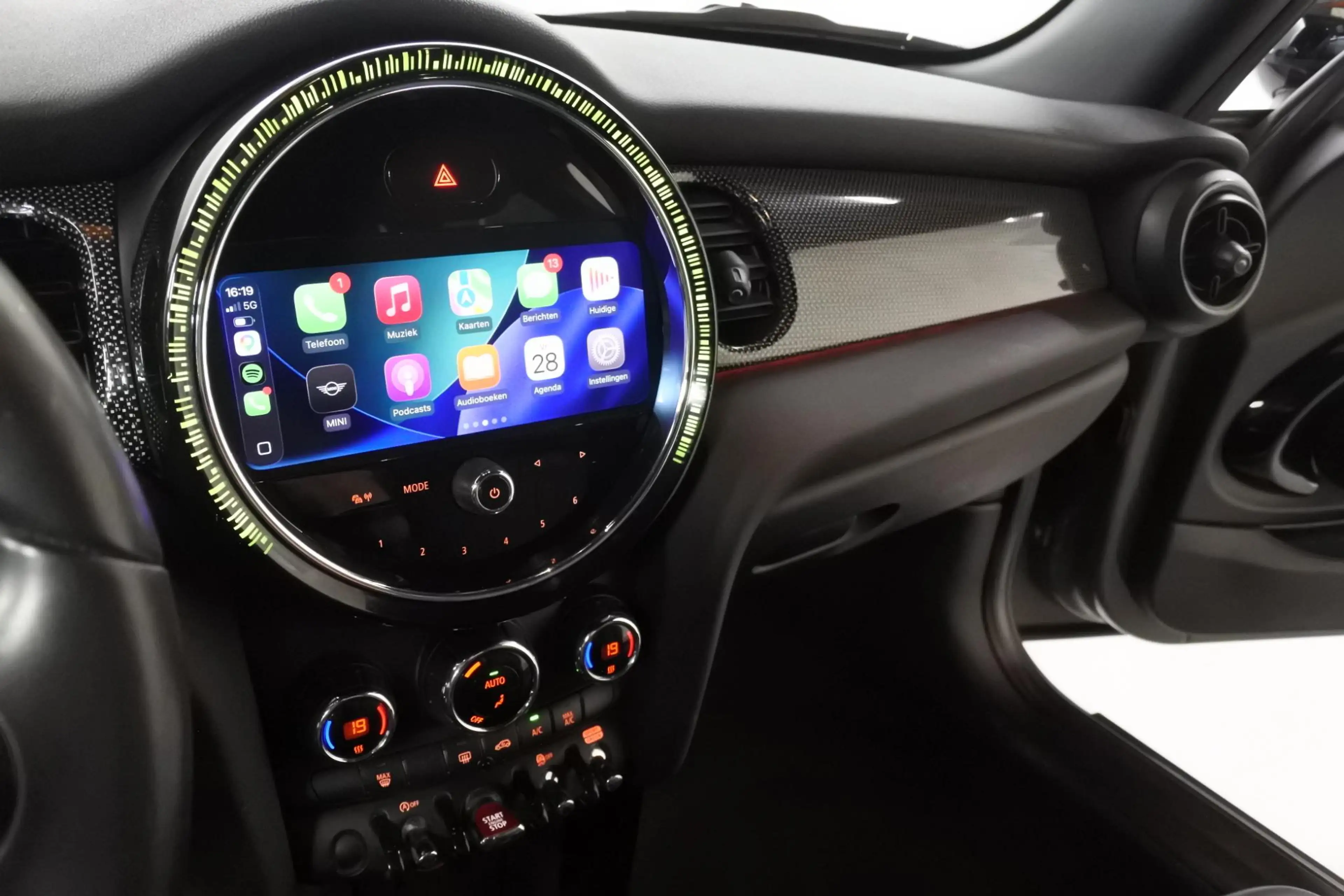 MINI Cooper S 3-Deurs 2.0 Yours Moonwalk Blacked out — photo 23