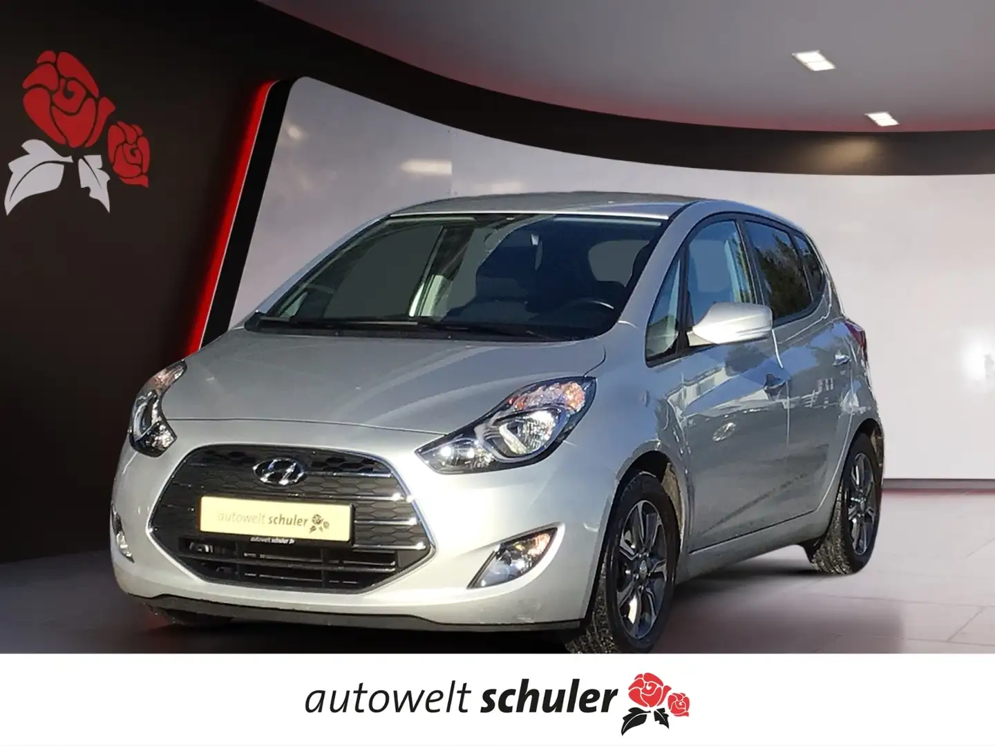 Hyundai iX20 1,6 Automatik Passion Navi Kamera Zilver - 1