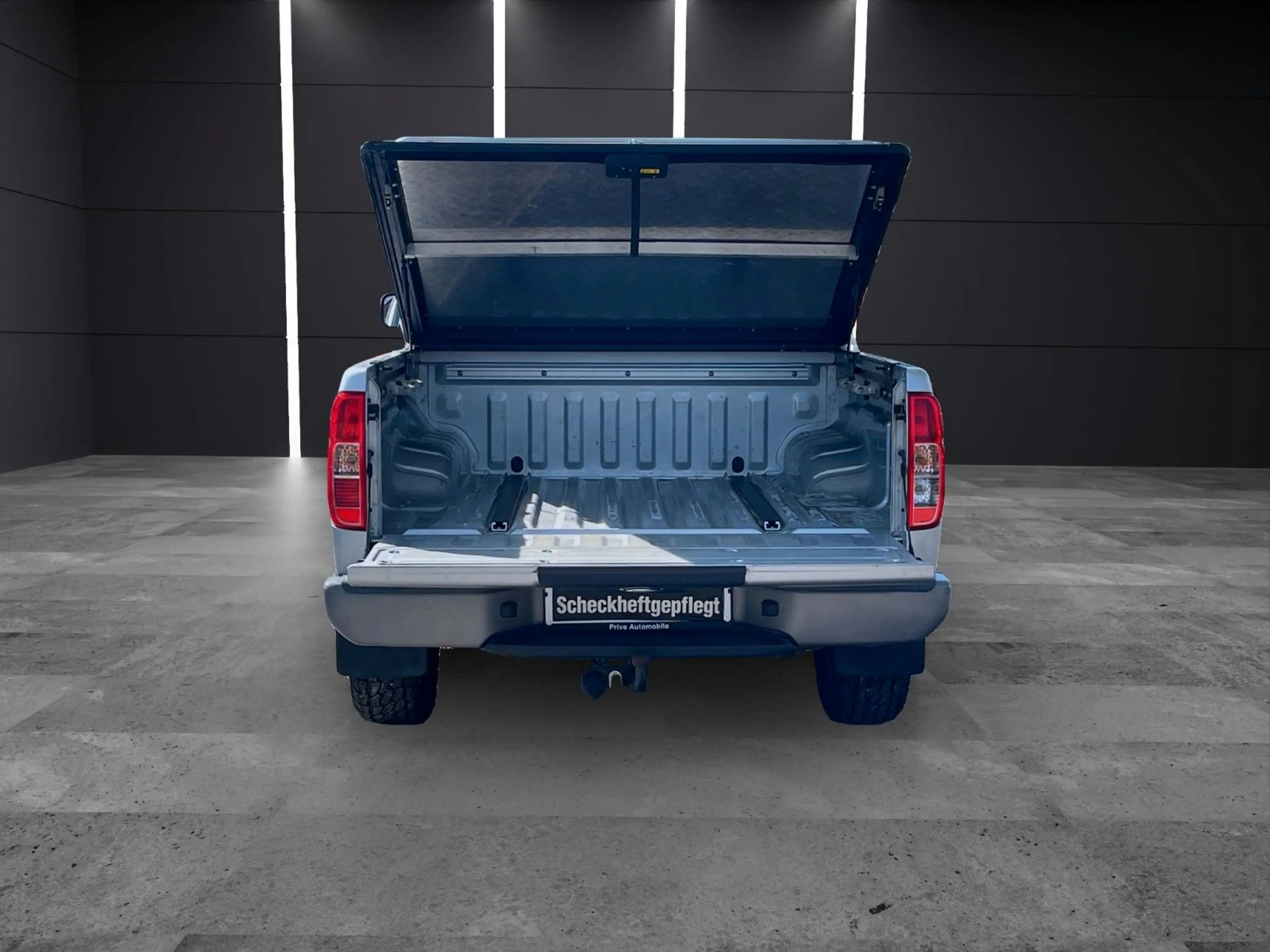 Nissan Navara 1.Hand~AHK~Kamera~SHZ~MFL~Schiebedach — photo 10