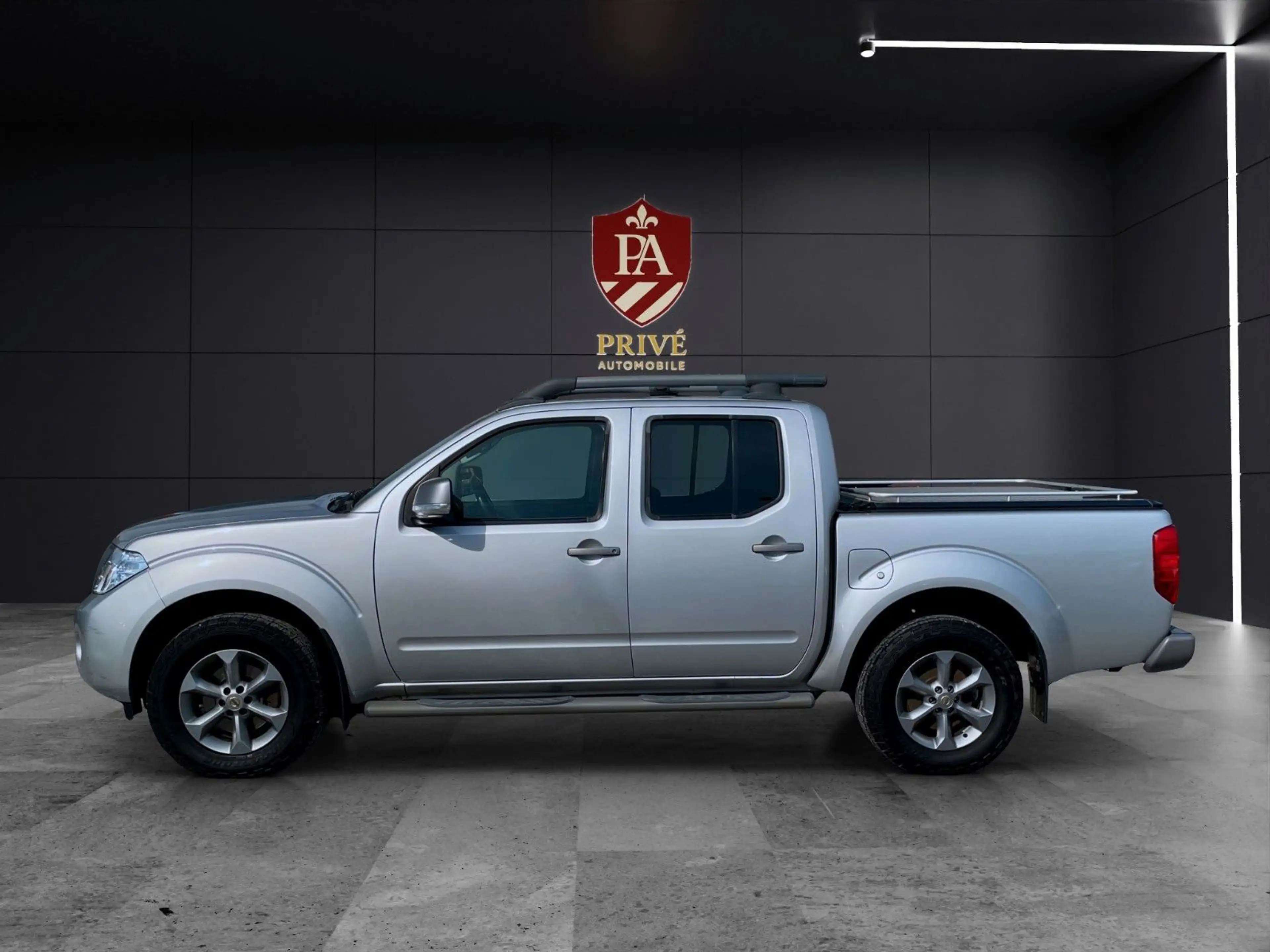 Nissan Navara 1.Hand~AHK~Kamera~SHZ~MFL~Schiebedach — photo 7