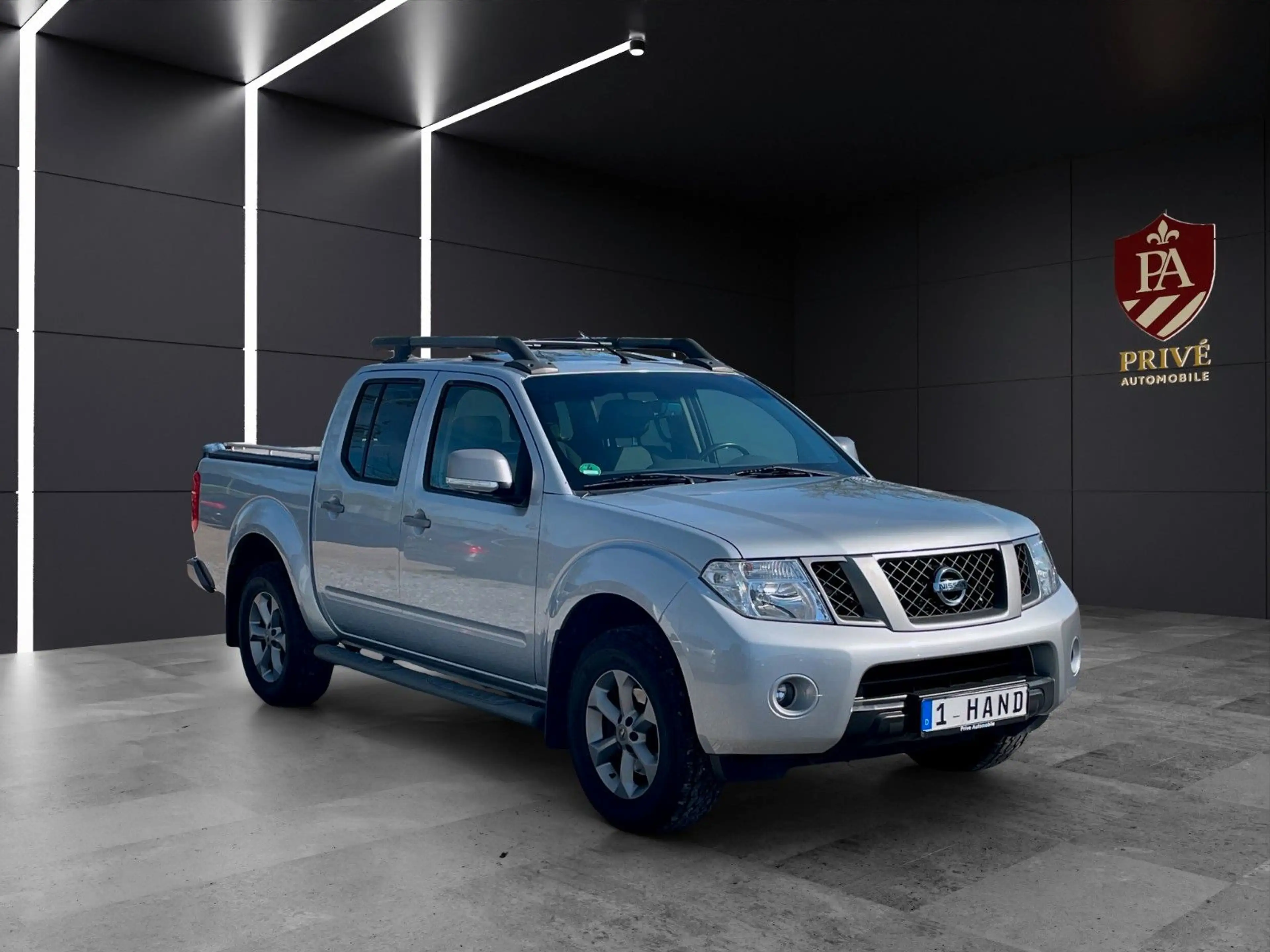 Nissan Navara 1.Hand~AHK~Kamera~SHZ~MFL~Schiebedach